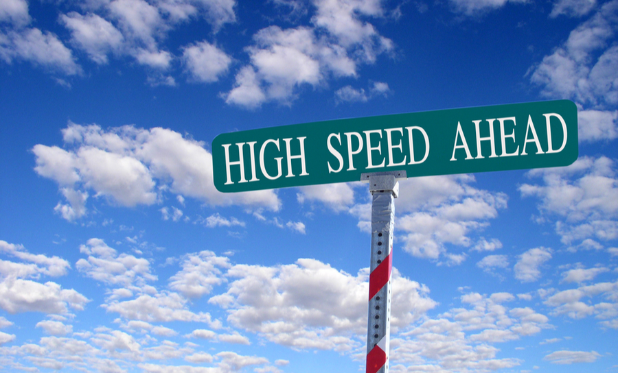 Hochgeschwindigkeitsdesigns: die wichtigsten Anforderungen im Überblick